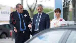 Задник к фильму "Увольнение" #492203