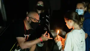 Задник к фильму "Воспламеняющая взглядом" #444877