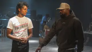 Задник к фильму "Майкл" #774417