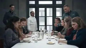 Задник к фильму "Дегустаторши" #607554