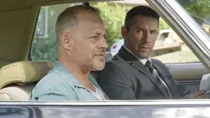 Задник к фильму "Коллекторы" #324879