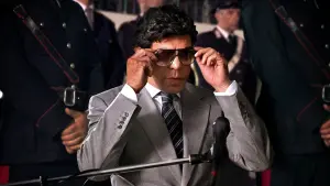 Задник к фильму "Предатель" #201853