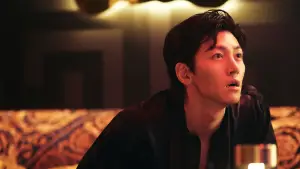 Задник к фильму "Револьвер" #637181