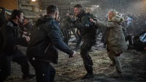 Задник к фильму "Тайлер Рейк: Операция по спасению 2" #169644