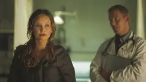 Задник к фильму "Хрупкость" #282753