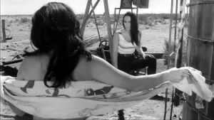 Задник к фильму "Быстрая Кошечка! Убей, Убей!" #467259