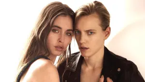 Задник к фильму "Ниже её губ" #262567