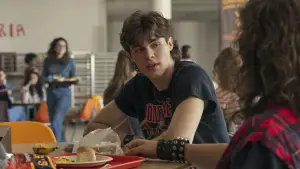 Задник к фильму "Everything