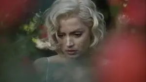 Задник к фильму "Блондинка" #696870