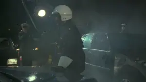 Задник к фильму "Злоупотребление" #396448