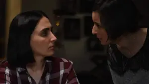 Задник к фильму "Семя священного инжира" #479568