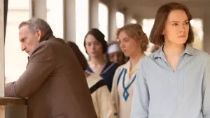 Задник к фильму "Девушка и море" #472529