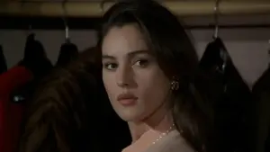 Задник к фильму "Злоупотребление" #396482