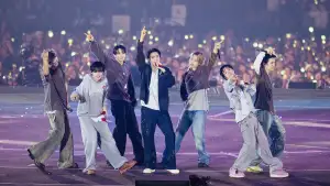 Задник к фильму "BTS World Tour ‘Arirang’ in Busan: Live Viewing" #831666