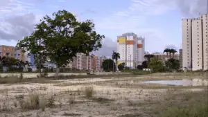 Задник к фильму "L’homme-vertige : Tales of a city" #706211