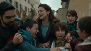 Задник к фильму "Семья" #737443