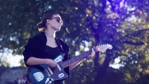 Задник к фильму "Между нами музыка" #422846