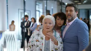 Задник к фильму "От семьи не убежишь" #415146