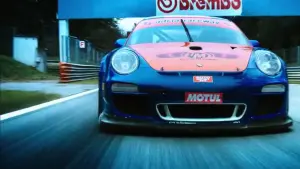 Задник к фильму "Итальянская гонщица" #207531