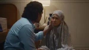 Задник к фильму "La Tahzan: Cinta, Dosa, Luka..." #672826