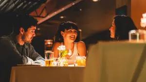 Задник к фильму "Третья лишняя" #521597