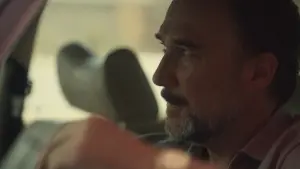 Задник к фильму "Последнее, чего он хотел" #406365