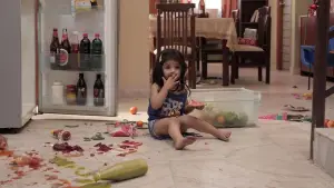 Задник к фильму "Pihu" #871999