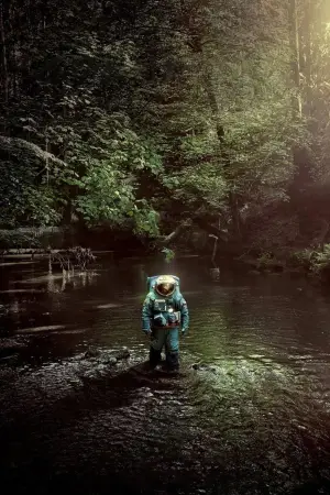 Постер к фильму "В космосе" #612715