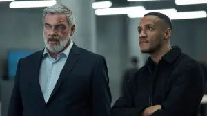 Задник к фильму "Досье «Чёрная канарейка»" #622938