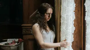 Задник к фильму "Гадкая сестра" #519239