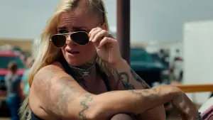 Задник к фильму "К востоку от стены" #617498