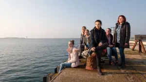 Задник к фильму "Между двумя мирами" #190825