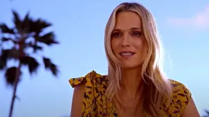 Задник к фильму "Не та девушка" #301039