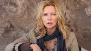 Задник к фильму "Соль и пламя" #478899