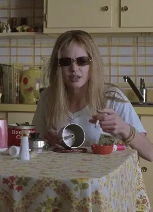 Постер к фильму "Прерванная жизнь" #505067