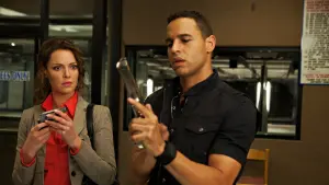 Задник к фильму "Очень опасная штучка" #391021