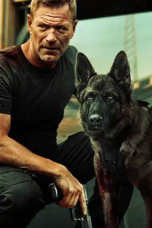 Постер к фильму "Клык" #480361