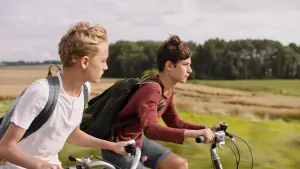 Задник к фильму "Близко" #716953