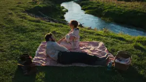 Задник к фильму "Сны поездов" #514887