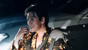 Задник к фильму "Револьвер" #637193