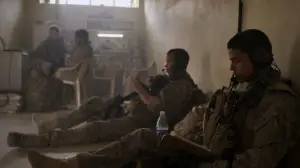 Задник к фильму "Под огнём" #524165