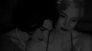 Задник к фильму "Материнский инстинкт" #731638