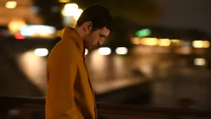 Задник к фильму "Синонимы" #406956