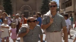 Задник к фильму "Близнецы" #330598