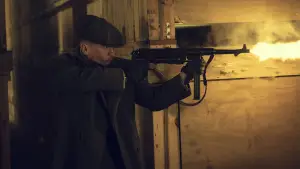 Задник к фильму "Острые козырьки: бессмертный" #759652