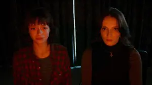 Задник к фильму "Красные комнаты" #194983