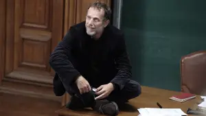 Задник к фильму "Имя" #225098