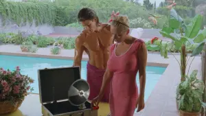 Задник к фильму "Возвращение на дикий пляж" #345575