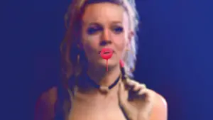 Задник к фильму "Девушка, подающая надежды" #215065