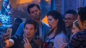 Задник к фильму "Почему он?" #288618